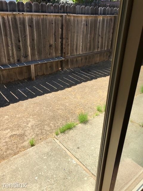 Foto del edificio - 112 Cordova Way