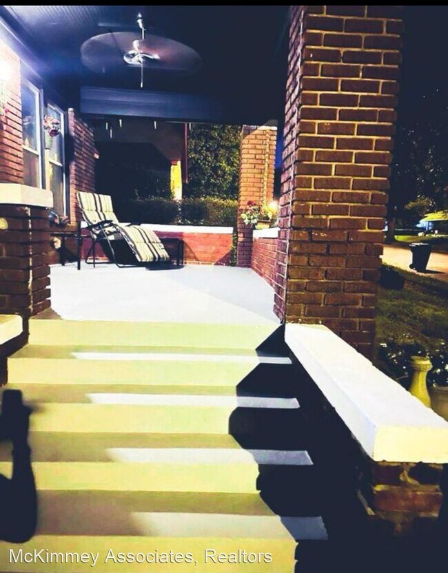 Foto del edificio - 3 br, 1 bath House - 1424 West Wolfe Street