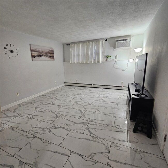 Foto del edificio - 1129 N Shore Rd