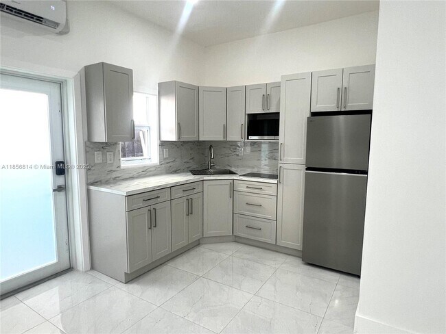 Foto del edificio - 24424 SW 118 Ct