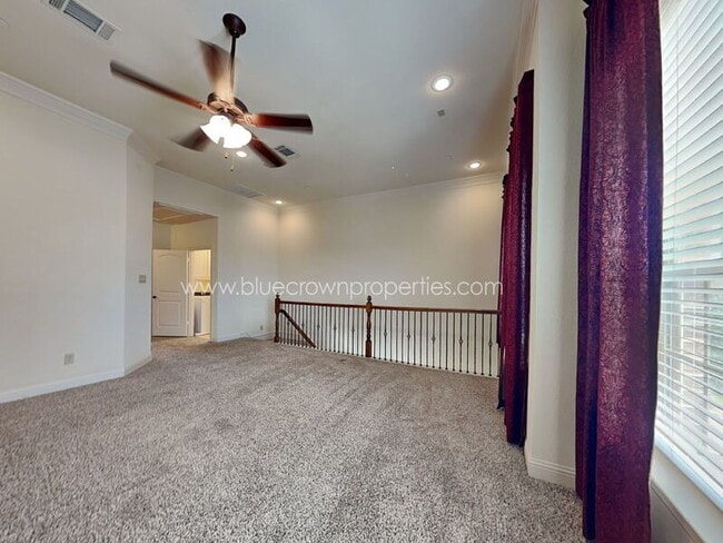 Photo - 4037 Winsor Dr Townhome