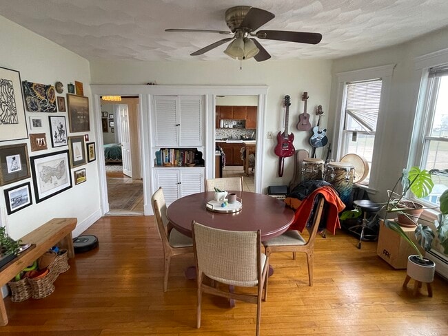 Foto del edificio - 79 Clarendon Ave