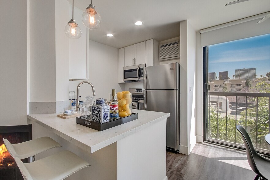 Kingsley Tower Apartments