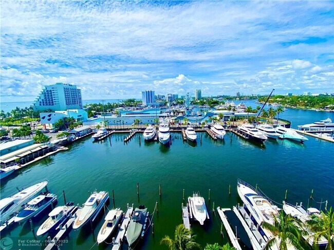 Building Photo - 1 Las Olas Cir