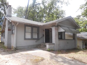 Building Photo - 7805 4th Ave S