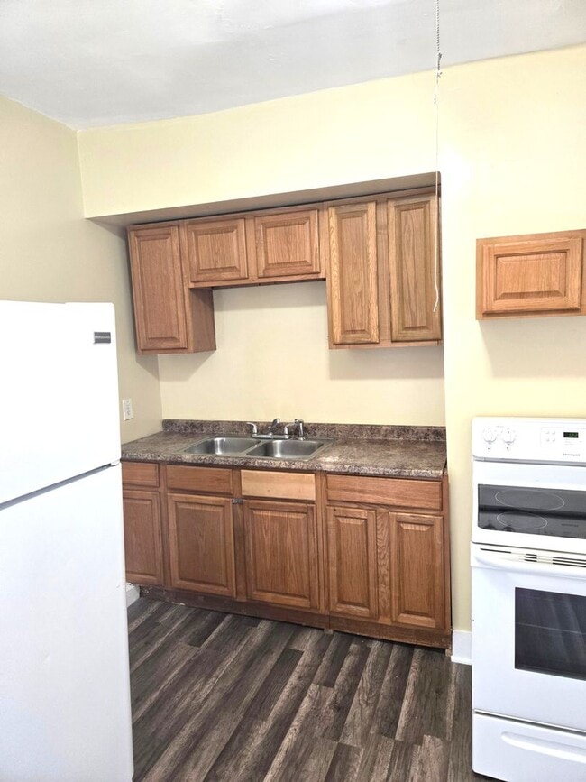 Foto del edificio - 79 Wesleyan Ave