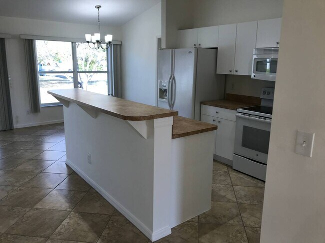 Foto del edificio - 1739 NW 19th Ter