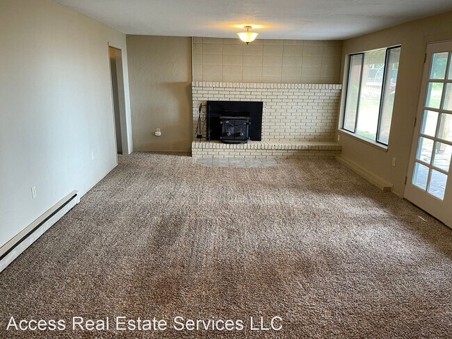 Building Photo - 3 br, 2 bath House - 5935 Birch Point Rd