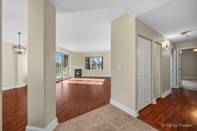 Foto del edificio - 543 N Hough St