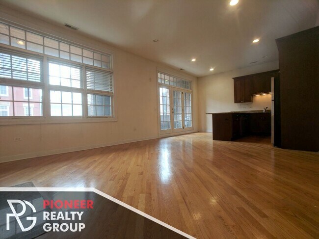Foto del edificio - 1442 W Belmont Ave