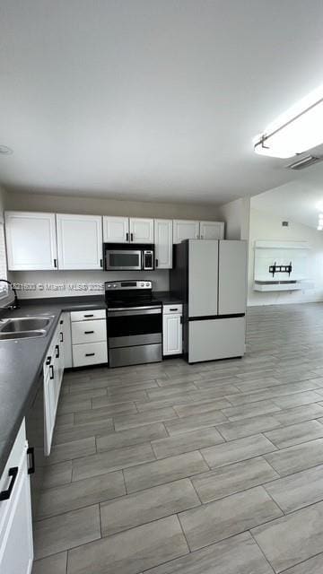 Building Photo - 21838 Rainberry Park Cir