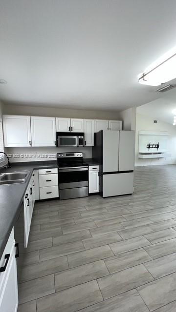 Foto del edificio - 21838 Rainberry Park Cir