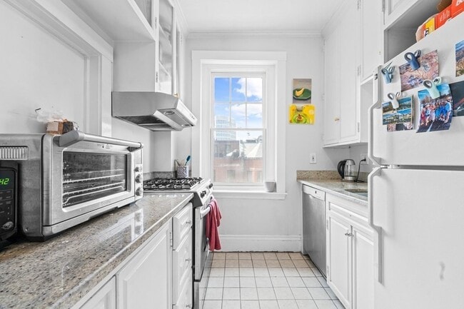 Foto del edificio - 296 Newbury St