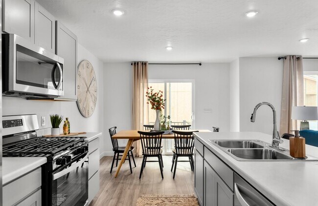 Foto del edificio - 1898 N Patchwork Ave