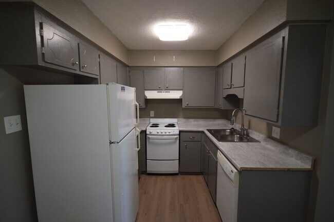 Foto del edificio - 6301 C St