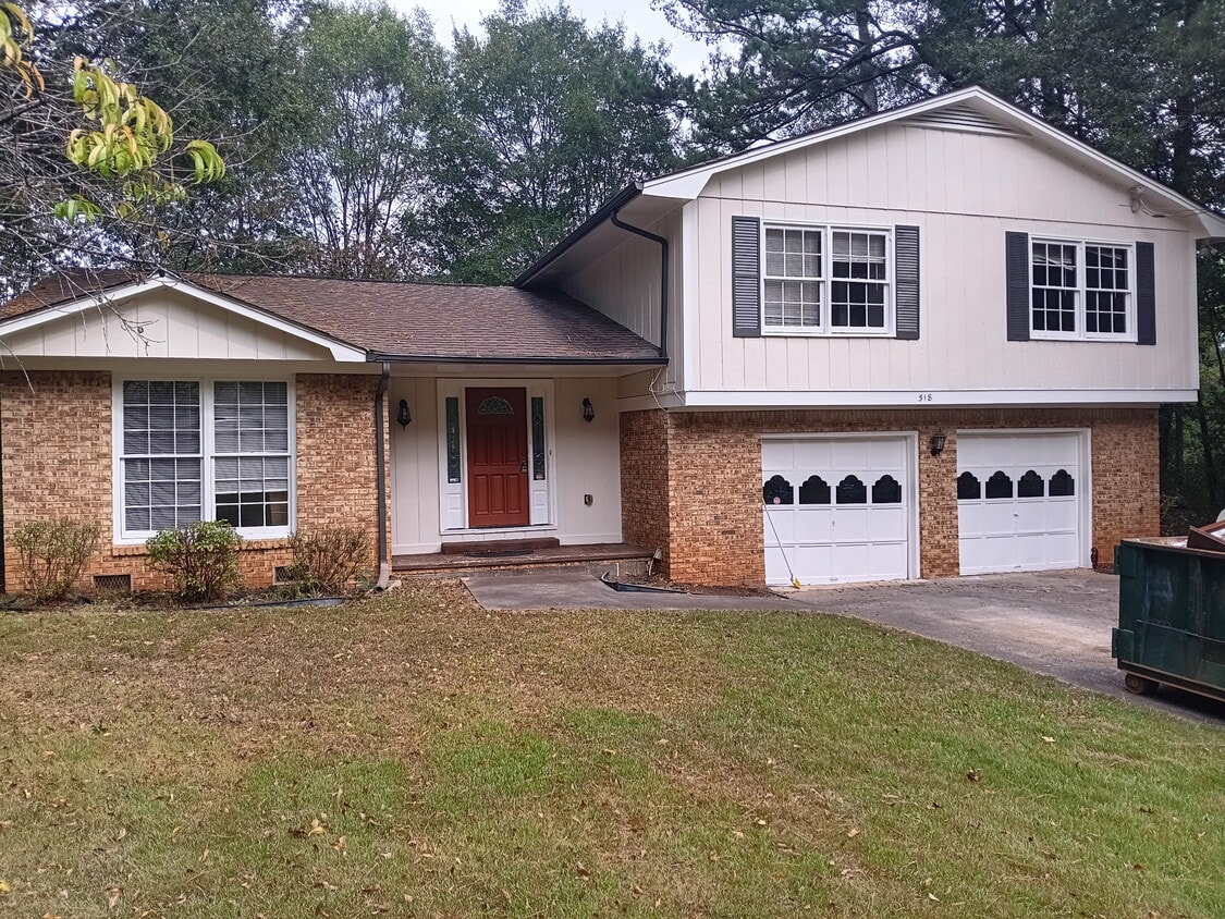 Front of house - 518 Barbashela Cir