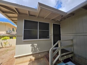 Building Photo - 5340 Uhiuhi St