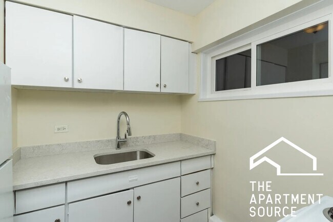 Foto del edificio - 1400 Chicago Ave