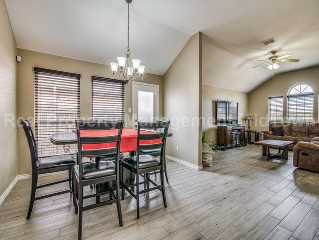 Building Photo - Stylishly Updated 3-Bedroom Home with Mode...