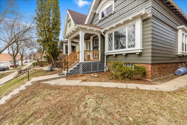 Building Photo - 2654 N Palmer St