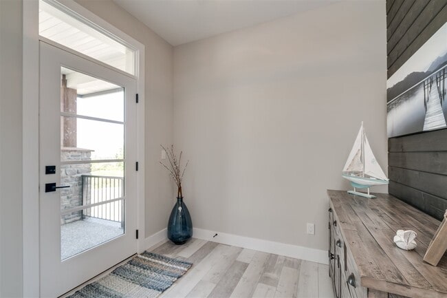 Photo du bâtiment - 4550-4550 Teskey Rd