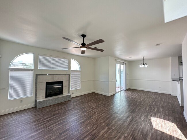 Building Photo - Daysprings 2