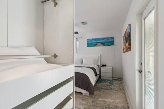 Foto del edificio - 1925 NE 29th Ct