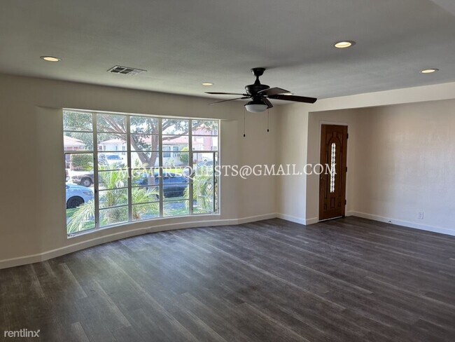 Foto del edificio - 3 br, 2 bath House - 5237 Via Corona Street