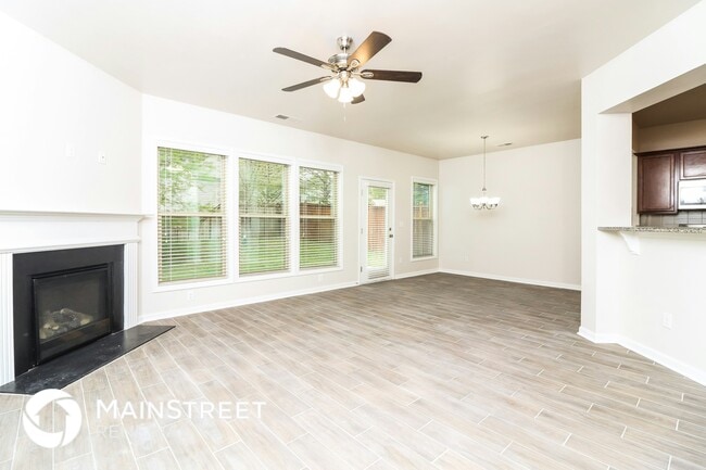 Building Photo - 3728 Upland Dr