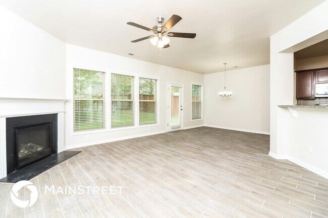 Foto del edificio - 3728 Upland Dr