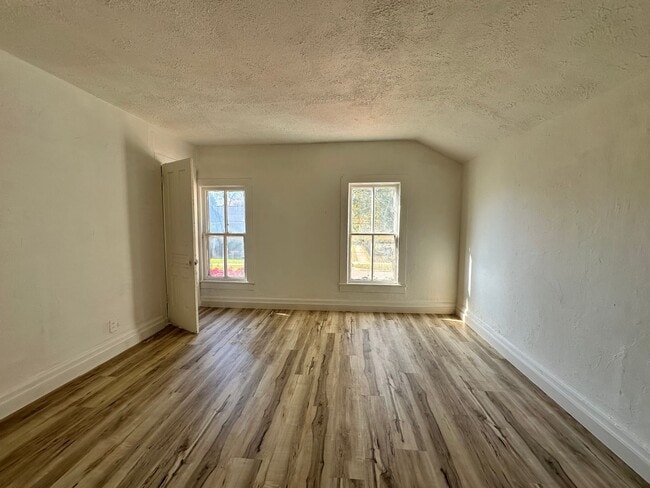 Foto del edificio - 55 Poplar St