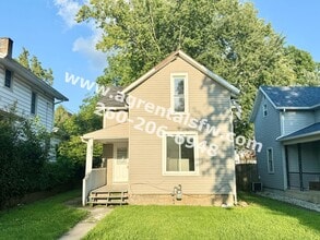 Building Photo - 2721 Fox Ave