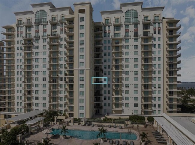 Building Photo - 800 N Tamiami Trl