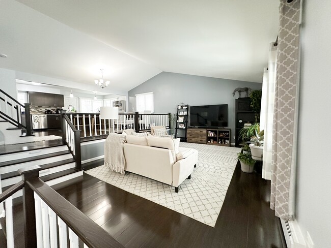 Foto del edificio - 1410 Barberry Ln