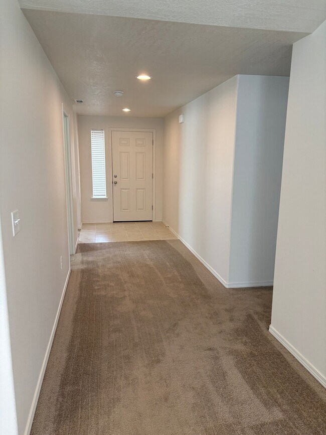 Building Photo - 4213 W Wood Ct