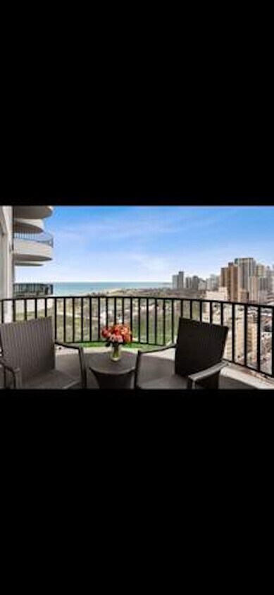 Foto del edificio - 2020 N Lincoln Park W