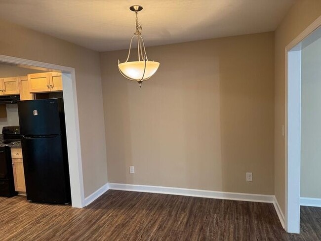 Building Photo - Nice Town Home near hospital in Concord.