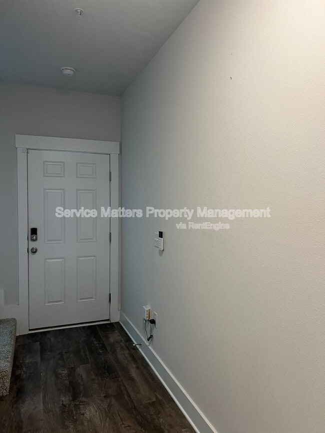 Foto del edificio - 1615 Iroquois Ct