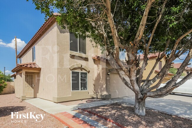 Foto del edificio - 7668 W Flynn Ln