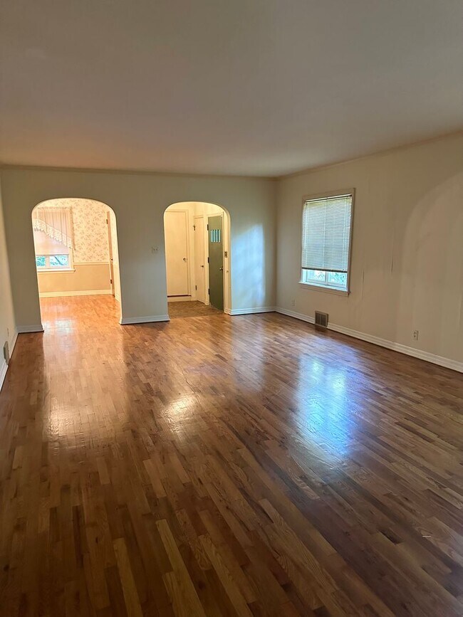 Building Photo - Classic All-Brick Home with Cozy Fireplace...