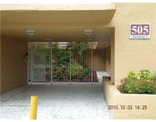 505 S Pine Island Rd Plantation Fl 33324 Townhouse For Rent In Plantation Fl Apartments Com 505 S Pine Island Rd Plantation Fl 33324 Townhouse For Rent In Plantation Fl Apartments Com