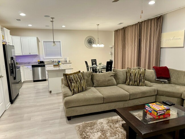 Building Photo - 4119 Thimbleberry Dr