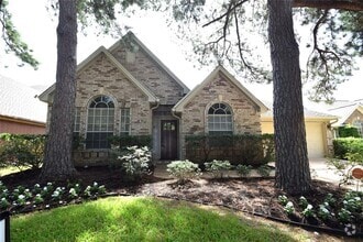 Building Photo - 1322 W Forest Dr