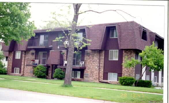 Primary Photo - Lindenwood Courts
