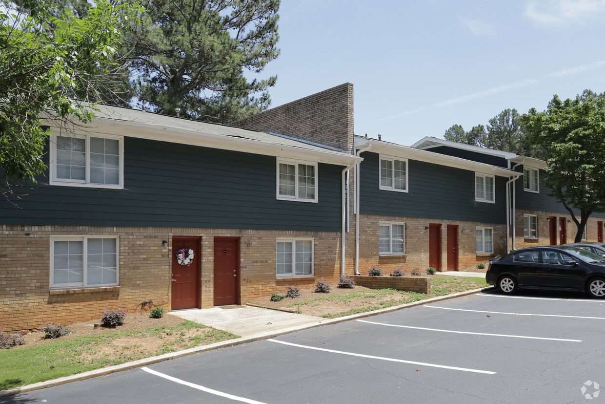 The Pines at West Cobb Rentals in Marietta at 2751 SE Hammondton Rd