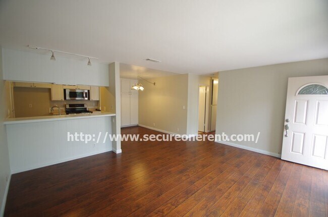 Foto del edificio - Upgraded Camarillo Single Story
