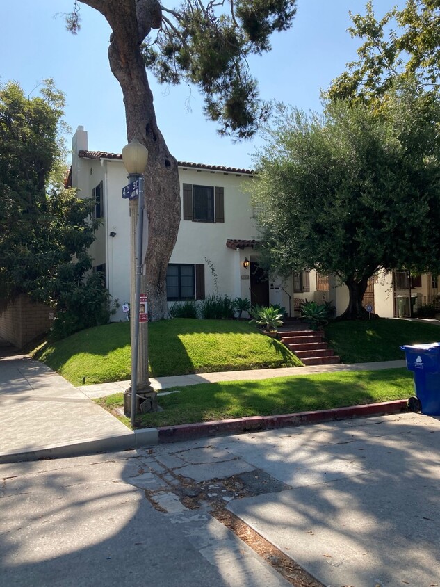 Primary Photo - 400 S Citrus Ave