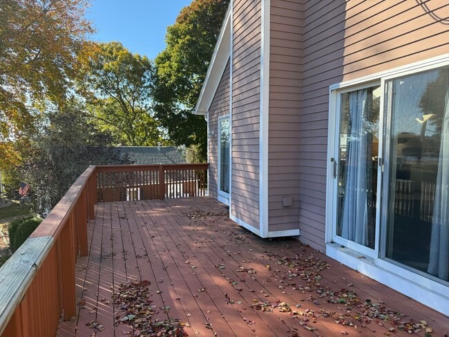 Building Photo - 43 Maywood Rd