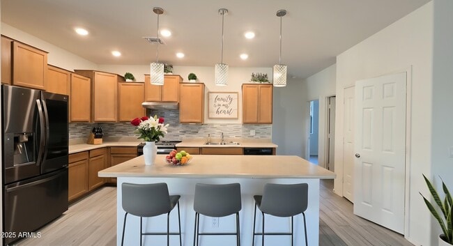 Building Photo - 7127 W Rancho Dr