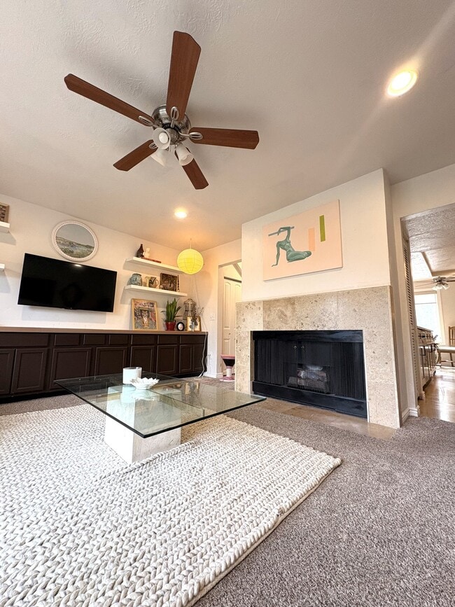 Foto del edificio - 4706 Woodduck Ln